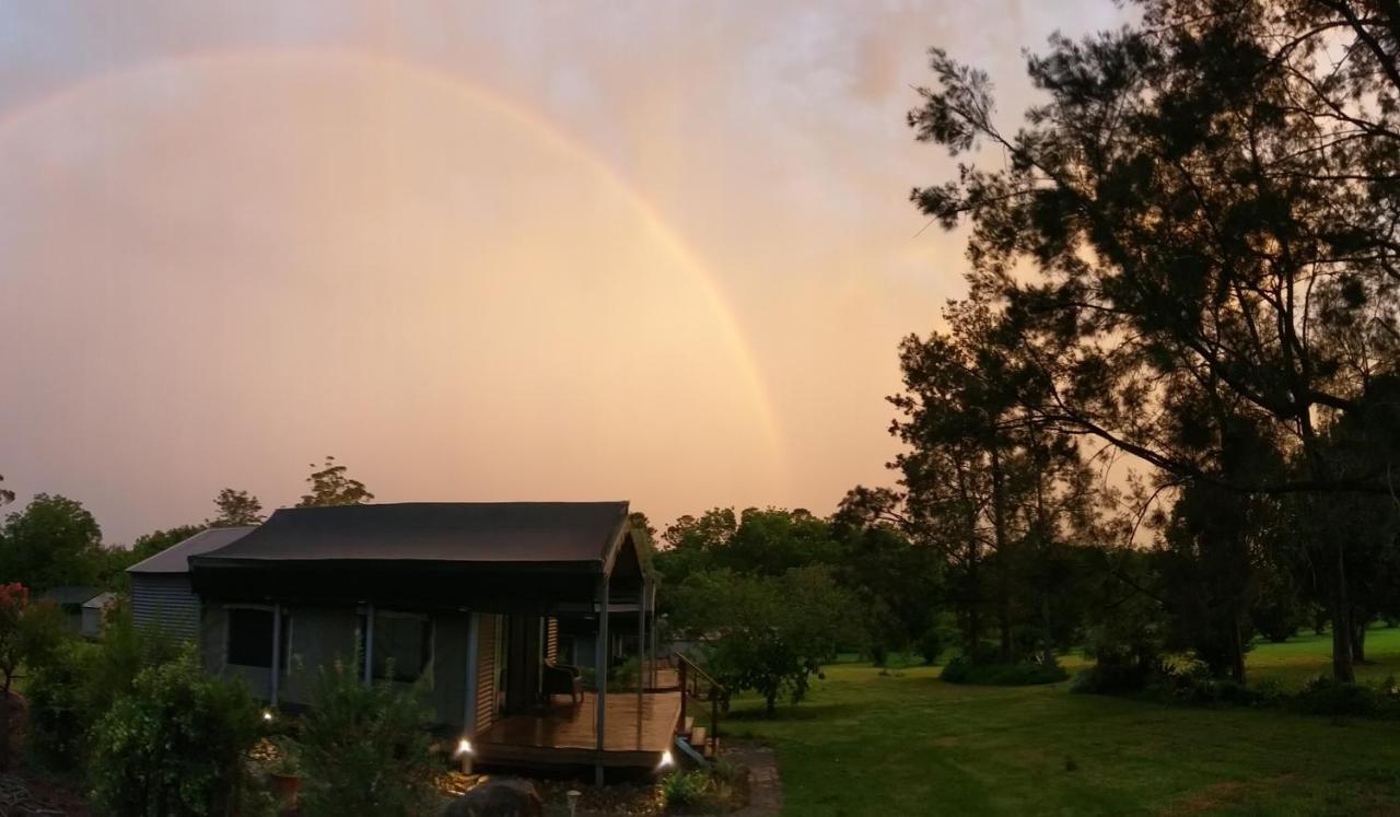 מאונט טאמבורין Southern Sky Glamping מראה חיצוני תמונה
